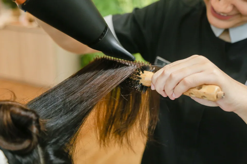 Làm sạch và chăm sóc da — da sạch mụn ẩn, sáng đều hơn — trước